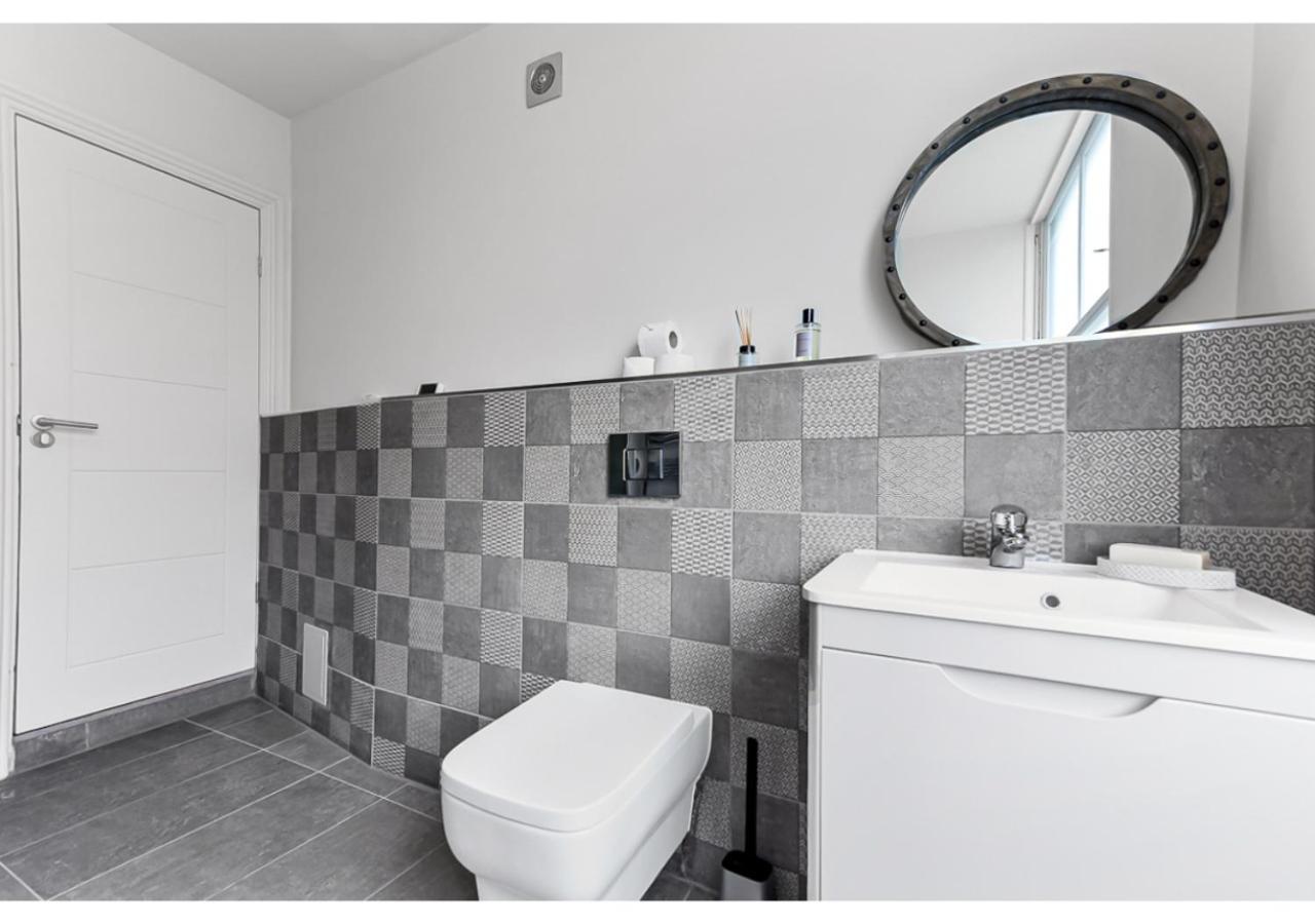 Upscale Urban Haven: Luxury Flat Lejlighed London Eksteriør billede