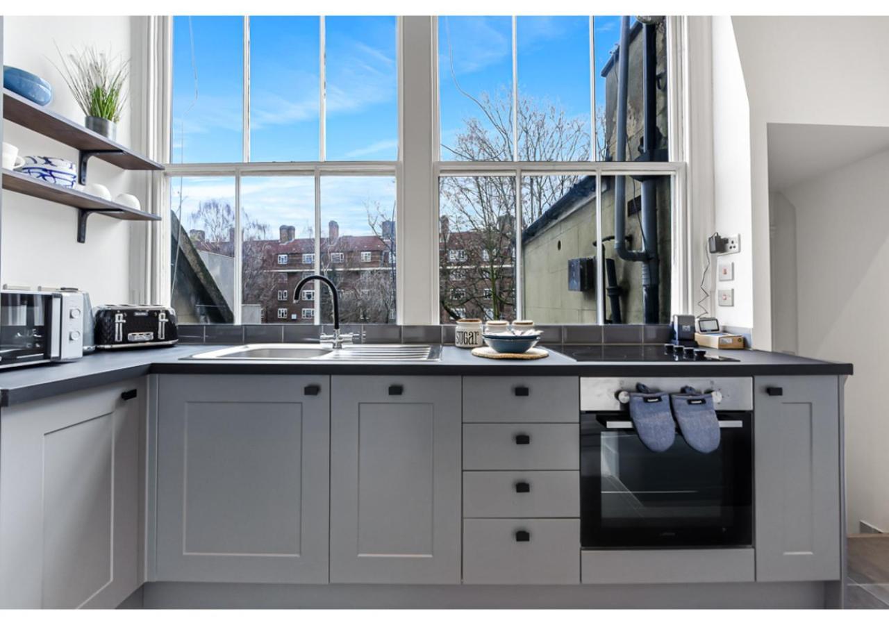 Upscale Urban Haven: Luxury Flat Lejlighed London Eksteriør billede