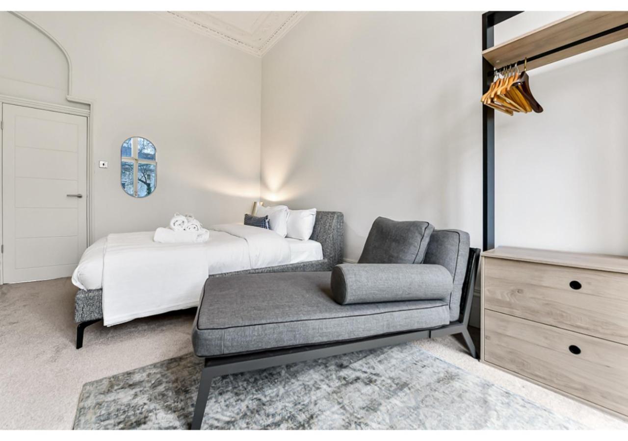 Upscale Urban Haven: Luxury Flat Lejlighed London Eksteriør billede