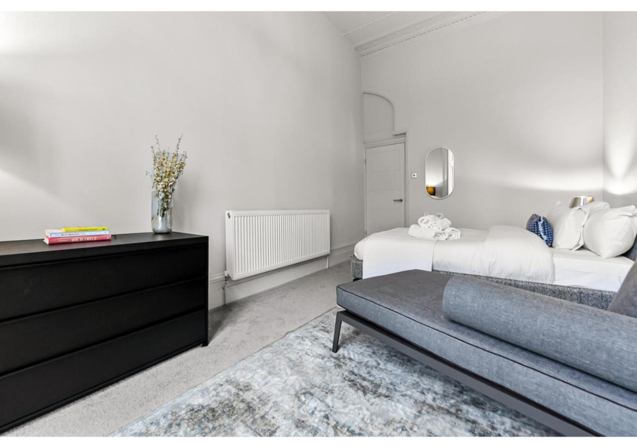 Upscale Urban Haven: Luxury Flat Lejlighed London Eksteriør billede